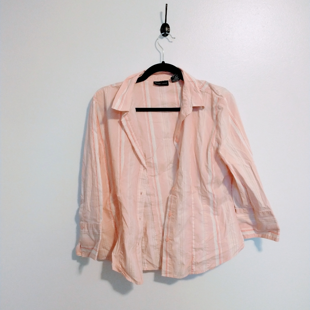 New York and company collared button up size large
